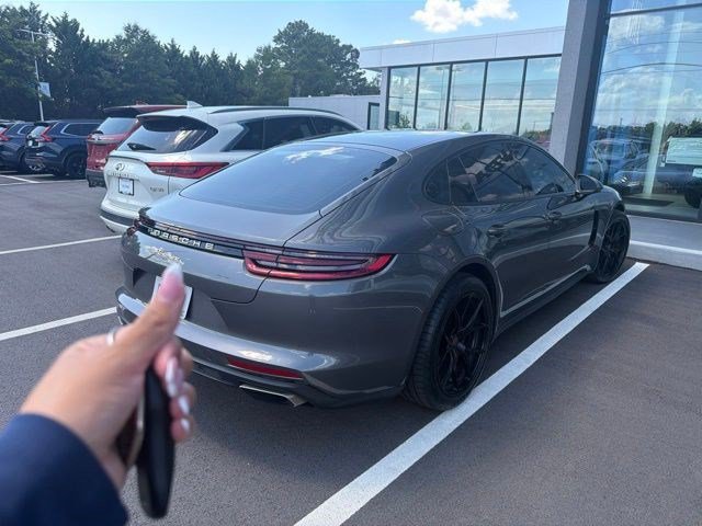 Used 2017 Porsche Panamera 4 AWD/4WD image 6