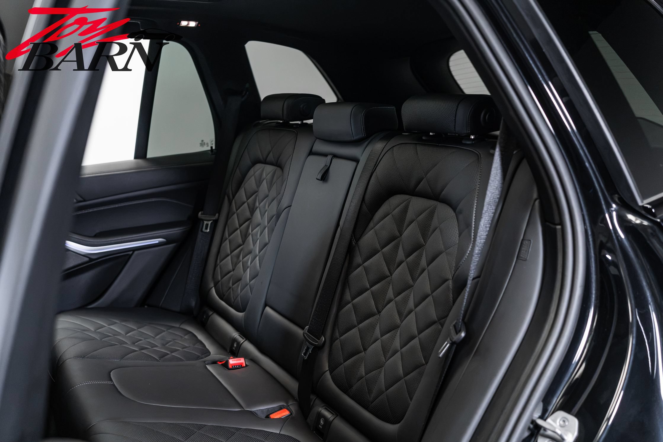 Used 2024 BMW X5 M60i w/ Climate Comfort Package AWD/4WD image 44