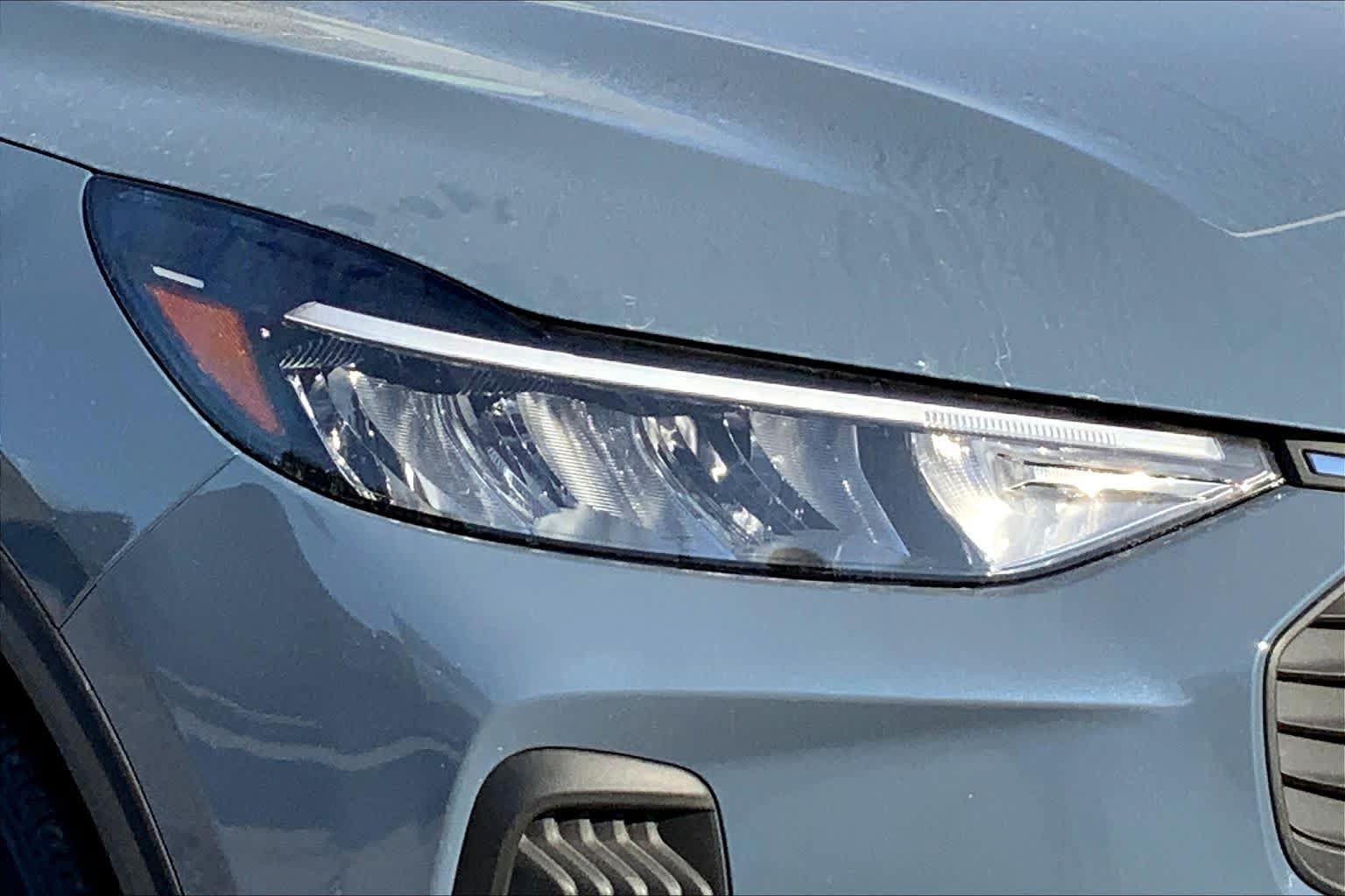 New 2026 Ford Escape Active FWD image 10