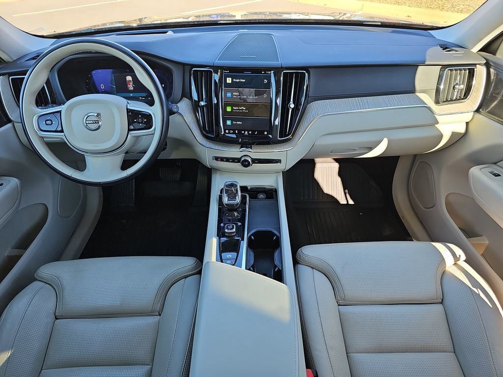Used 2022 Volvo XC60 B5 Inscription w/ Advanced Package image 11