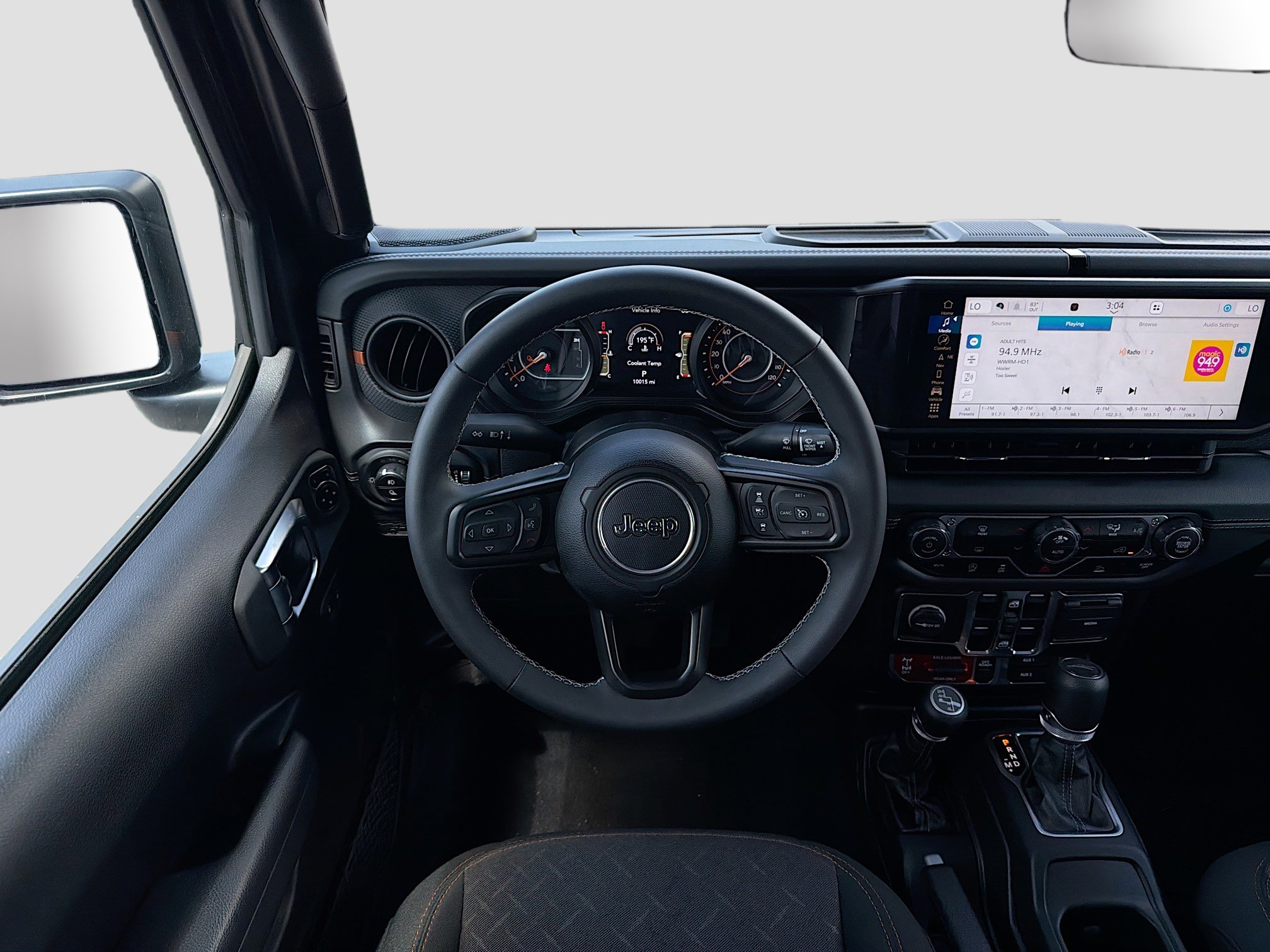 Used 2025 Jeep Gladiator Mojave w/ Technology Group AWD/4WD image 17