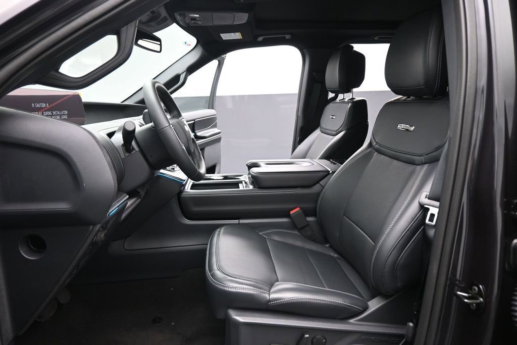 New 2026 Ford Expedition Platinum AWD/4WD image 9