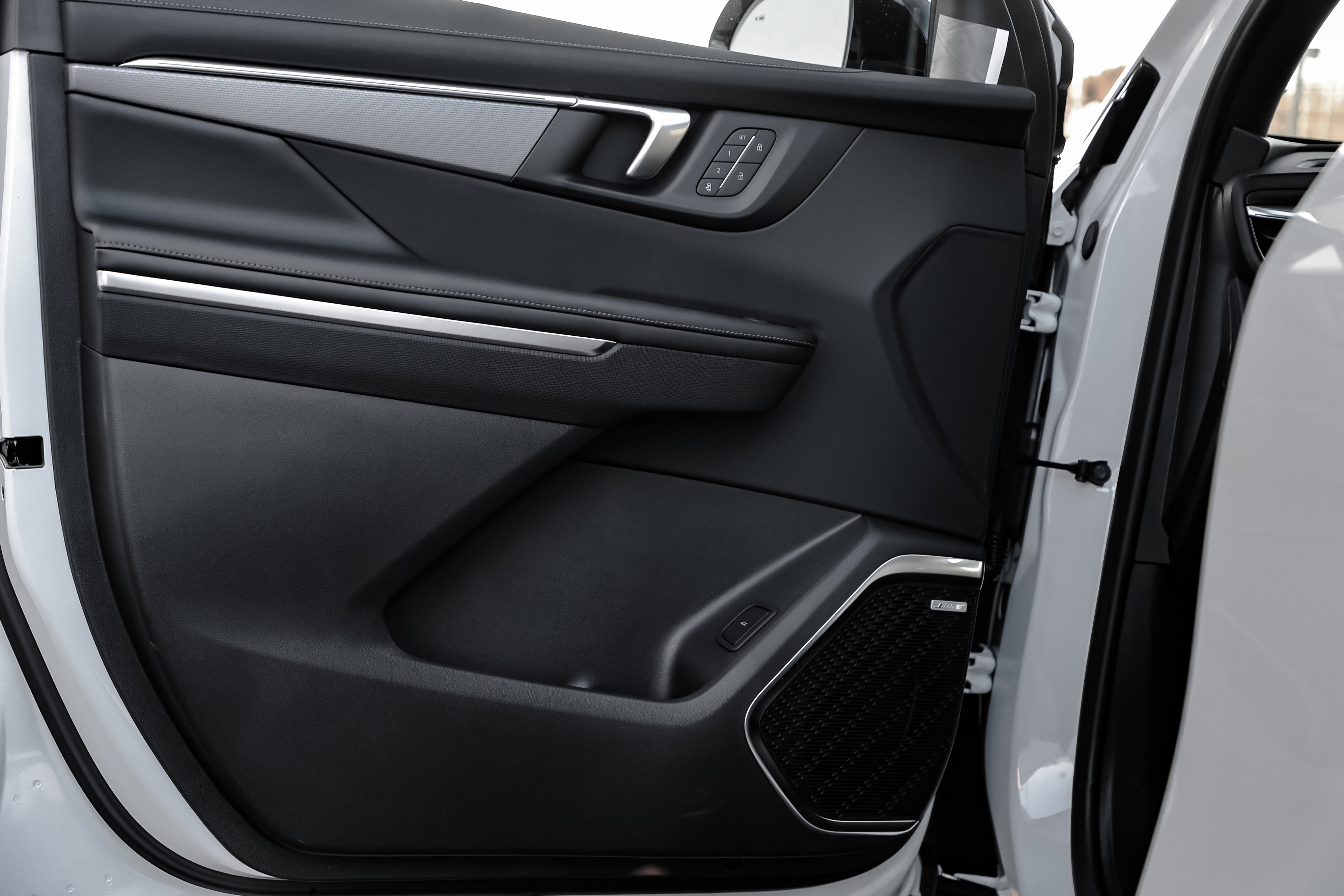 New 2026 Buick Enclave Sport Touring w/ Power Package image 19