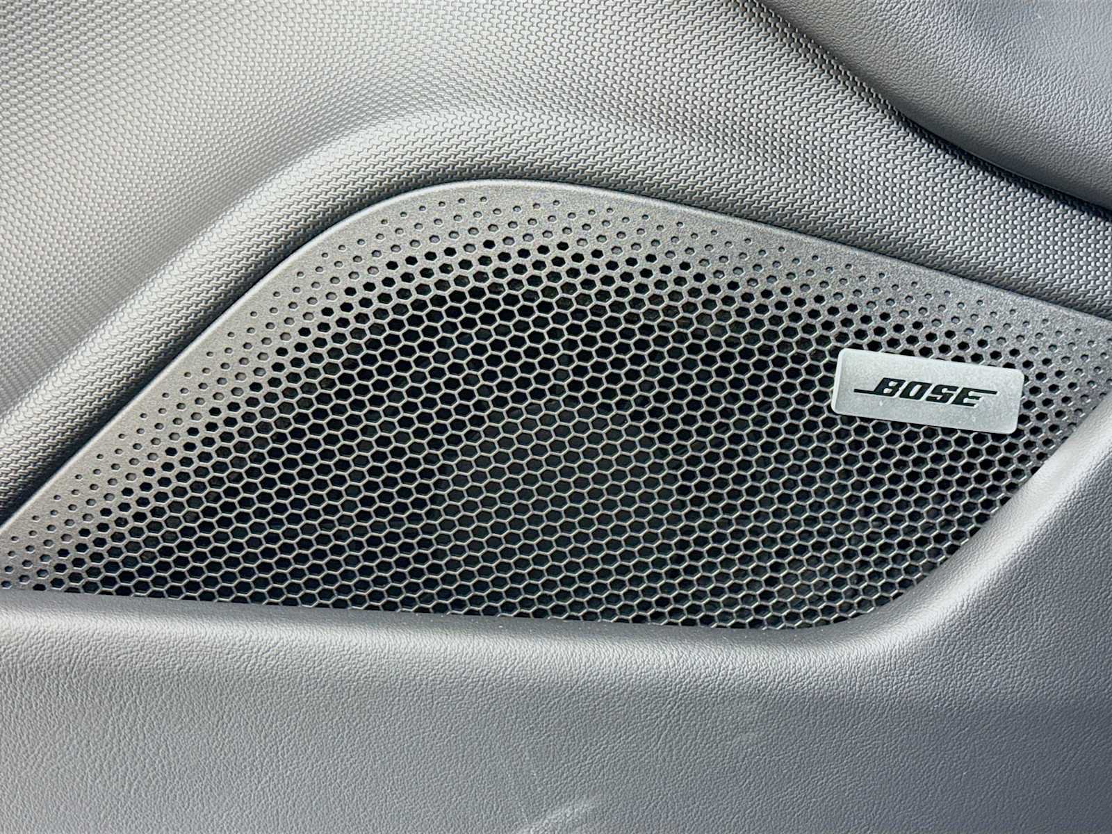 New 2026 Porsche Taycan 4S AWD/4WD image 12