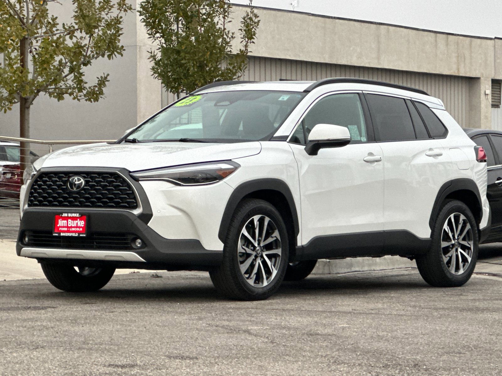 Used 2023 Toyota Corolla Cross XLE image 8