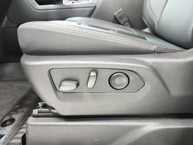 Used 2025 GMC Sierra 1500 AT4 w/ Technology Package AWD/4WD image 20