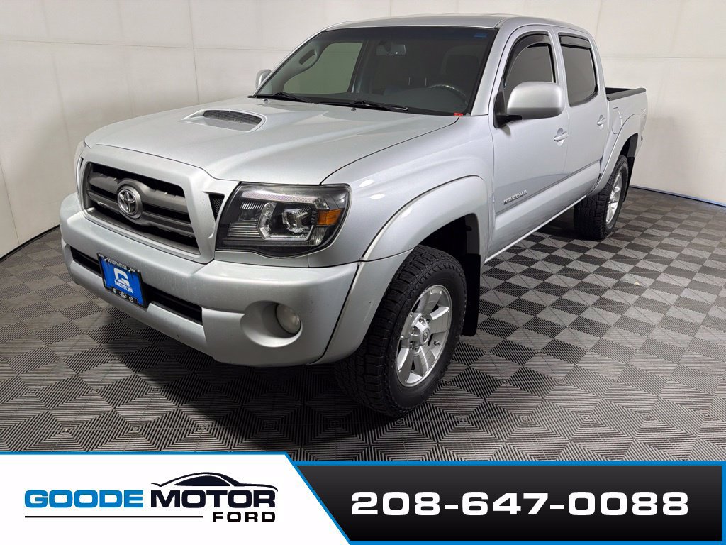 Used 2010 Toyota Tacoma PreRunner RWD image 4