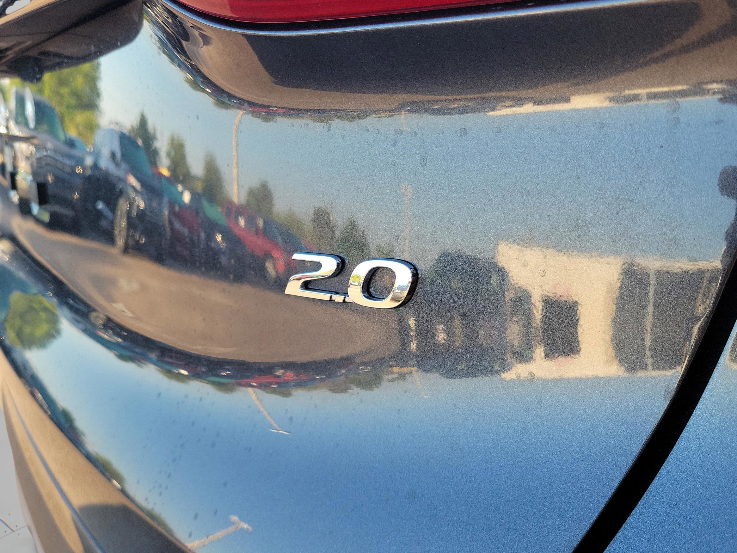 Used 2020 Hyundai Santa Fe Limited image 7