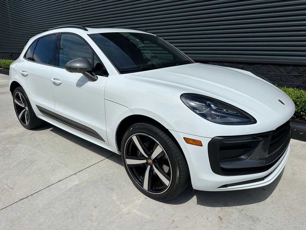 Certified 2023 Porsche Macan Turbo image 11