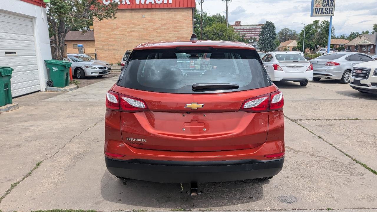Used 2020 Chevrolet Equinox LS FWD image 4