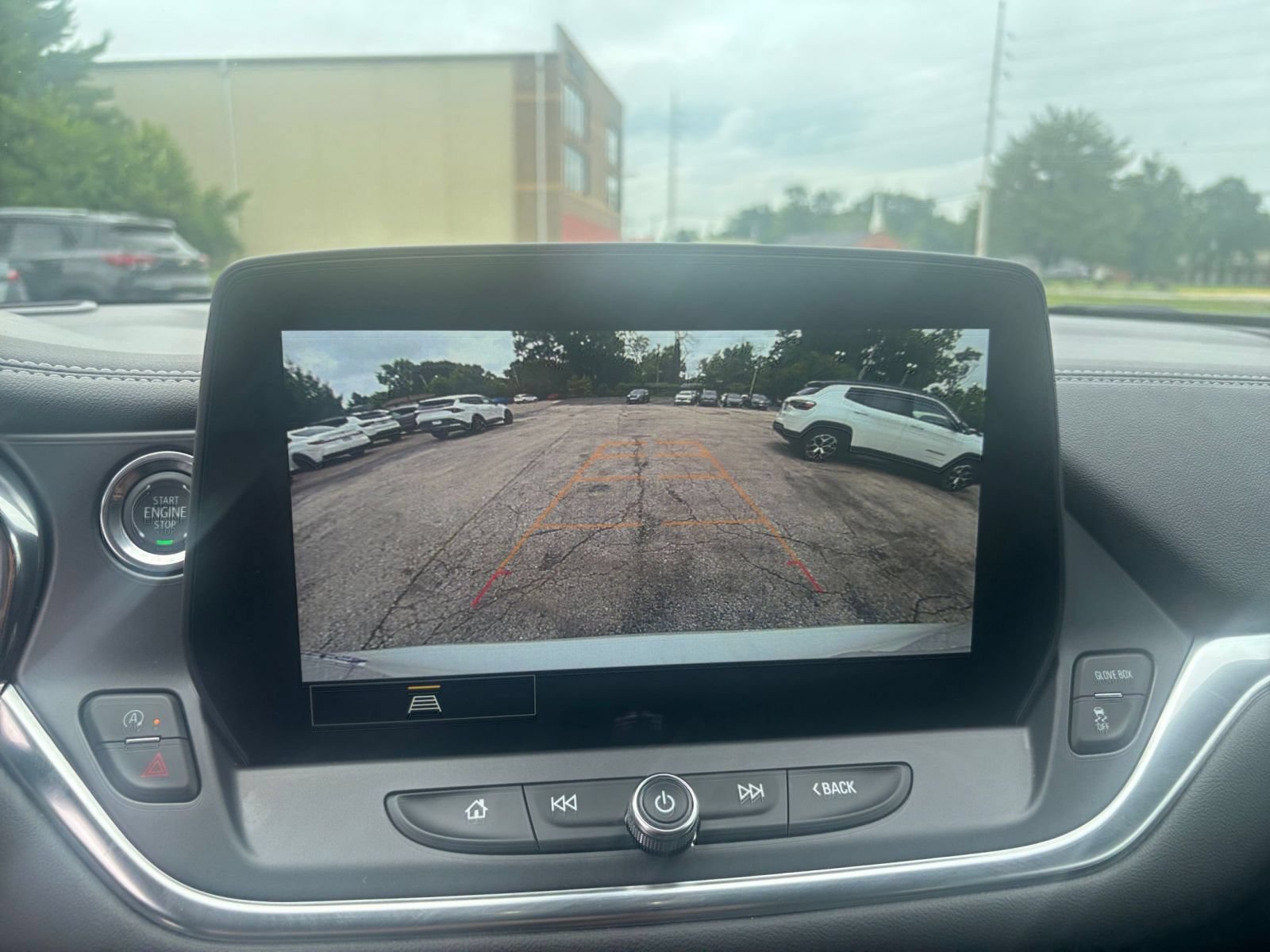 Used 2025 Chevrolet Blazer LT FWD image 24