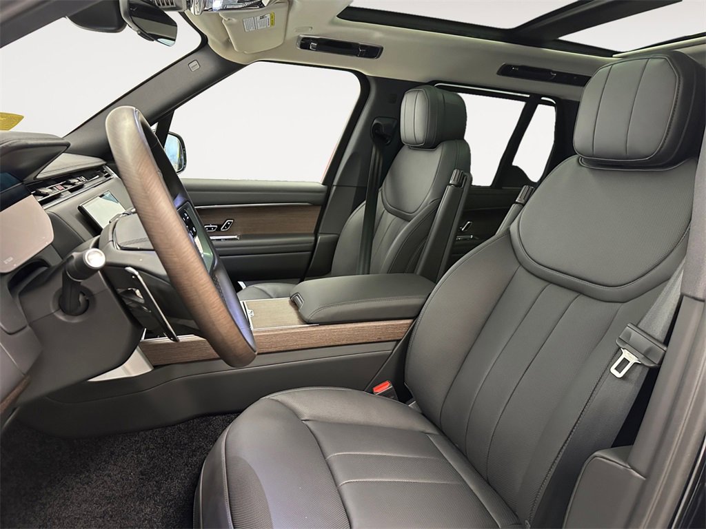 New 2026 Land Rover Range Rover SE image 9