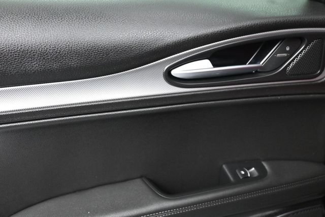 Used 2023 Alfa Romeo Stelvio Veloce AWD/4WD image 10