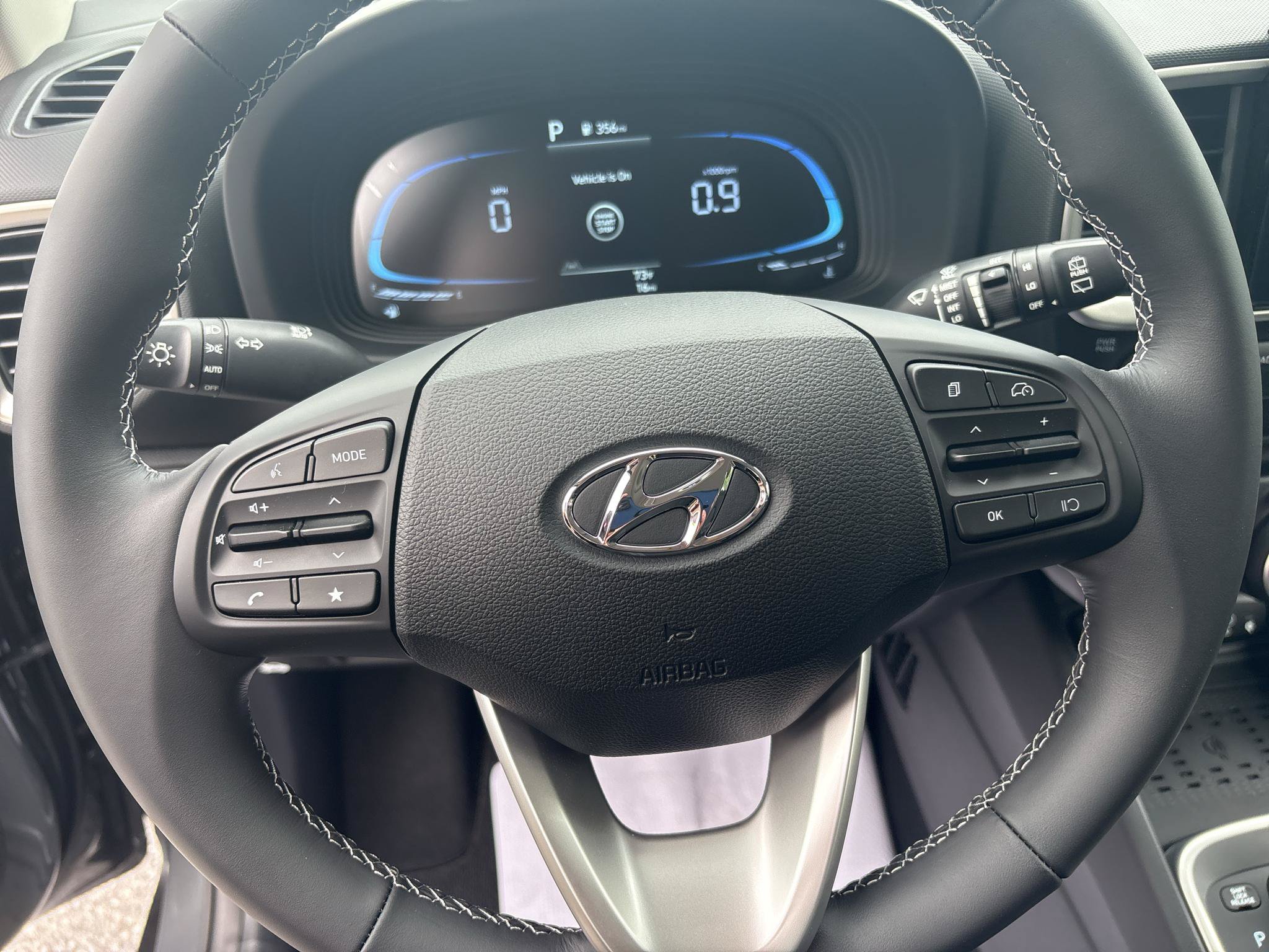 New 2026 Hyundai Venue SEL FWD image 11