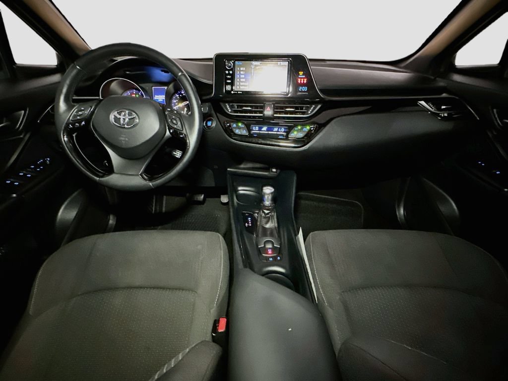 Used 2018 Toyota C-HR XLE FWD image 9