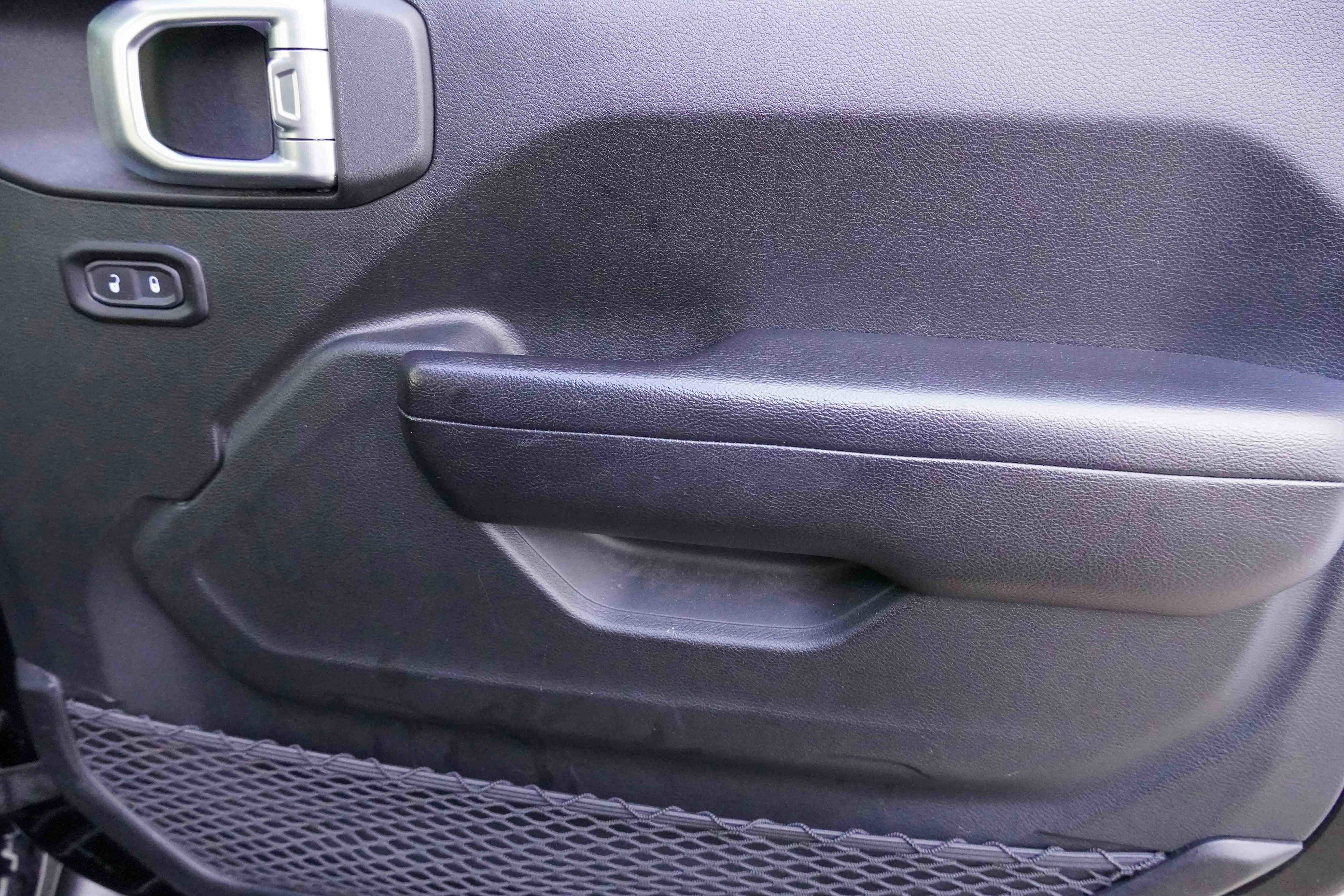 Used 2019 Jeep Wrangler Unlimited Sport S image 29