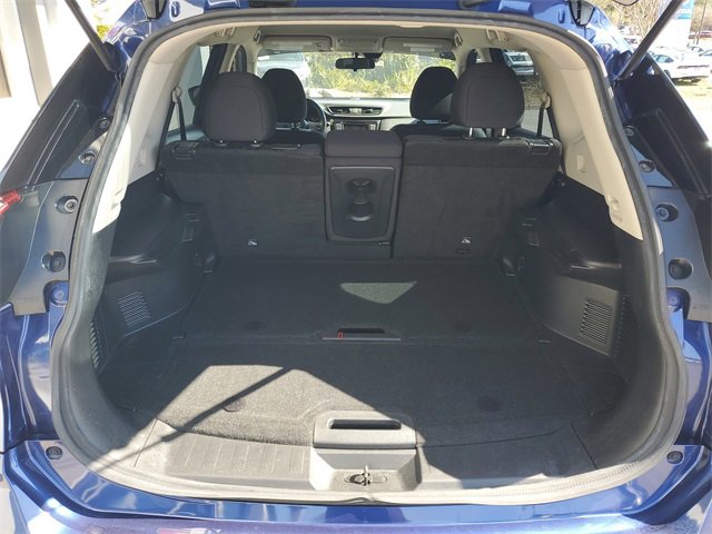 Certified 2019 Nissan Rogue S image 6
