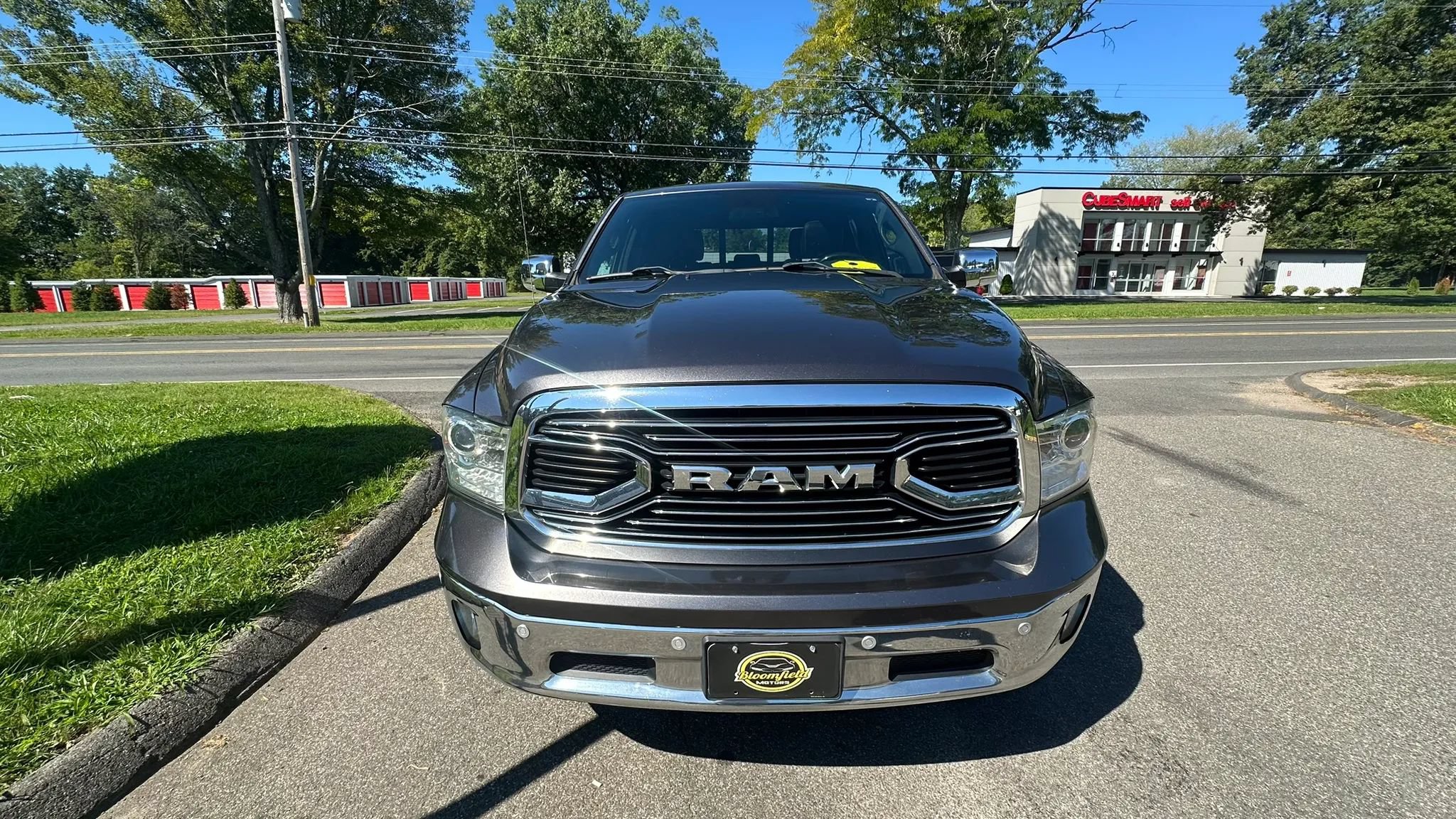 Used 2017 RAM 1500 Limited AWD/4WD image 2