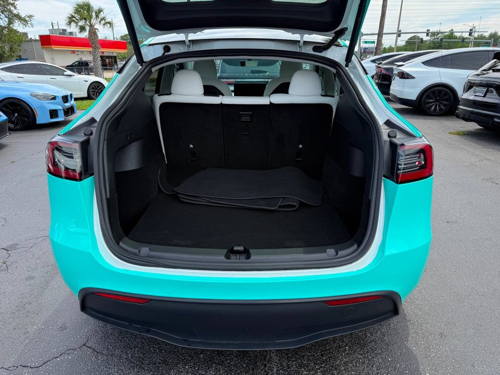 Used 2022 Tesla Model Y Performance AWD/4WD image 24