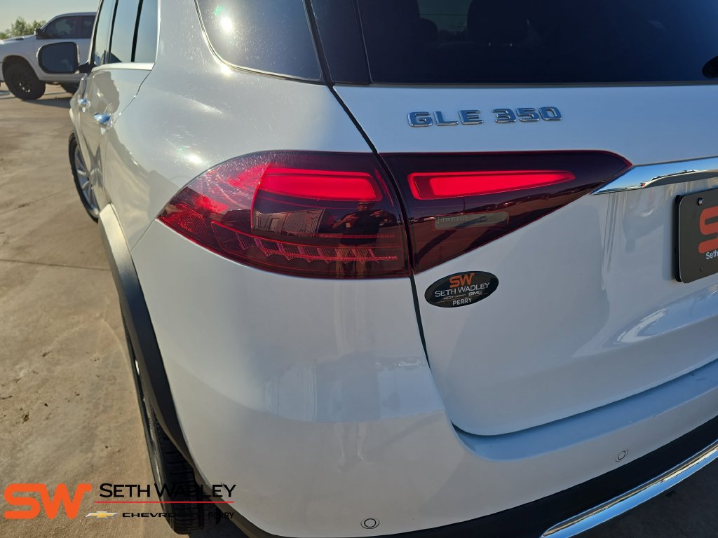 Used 2025 Mercedes-Benz GLE 350 4MATIC image 35