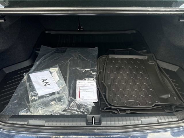 Used 2024 Subaru Legacy Premium image 12