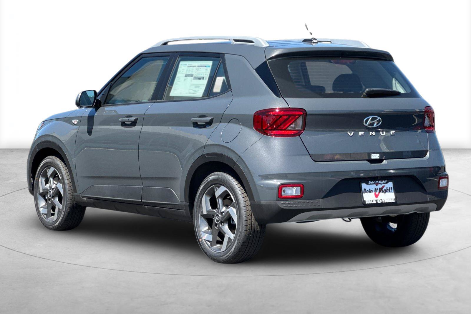 New 2026 Hyundai Venue SEL FWD image 4