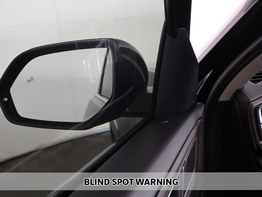 Used 2024 Volkswagen Atlas SEL Premium R-Line AWD/4WD image 5
