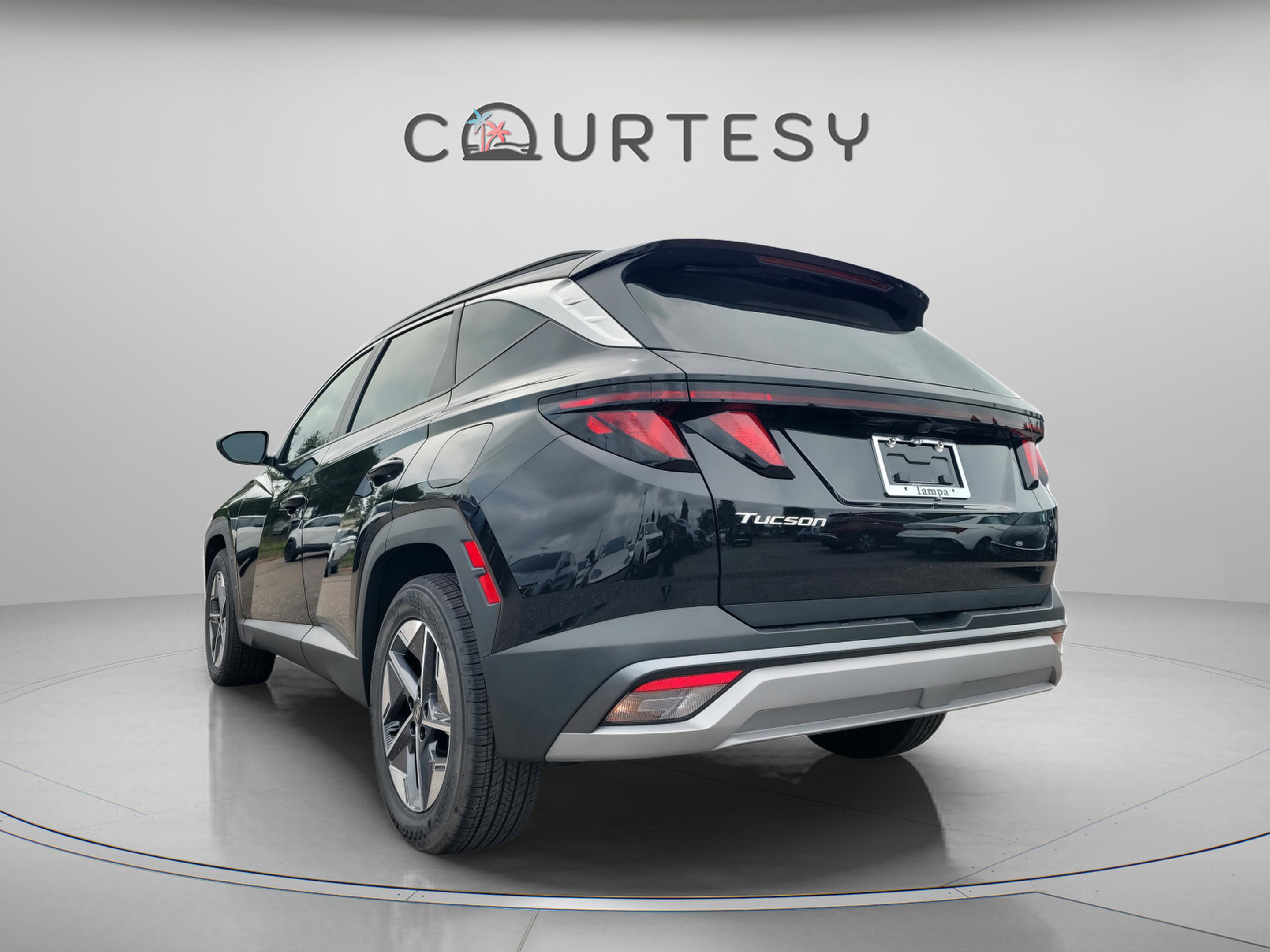 New 2026 Hyundai Tucson SEL image 3