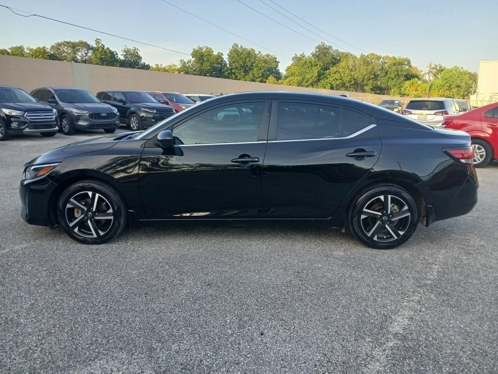 Used 2024 Nissan Sentra SV FWD image 8