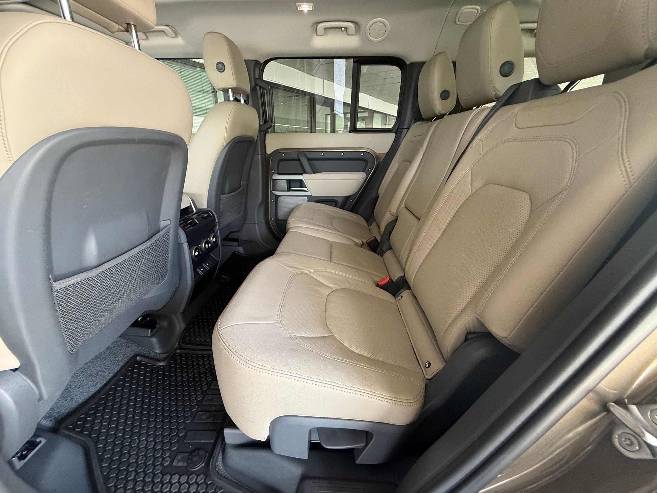 Used 2023 Land Rover Defender 130 S AWD/4WD image 28
