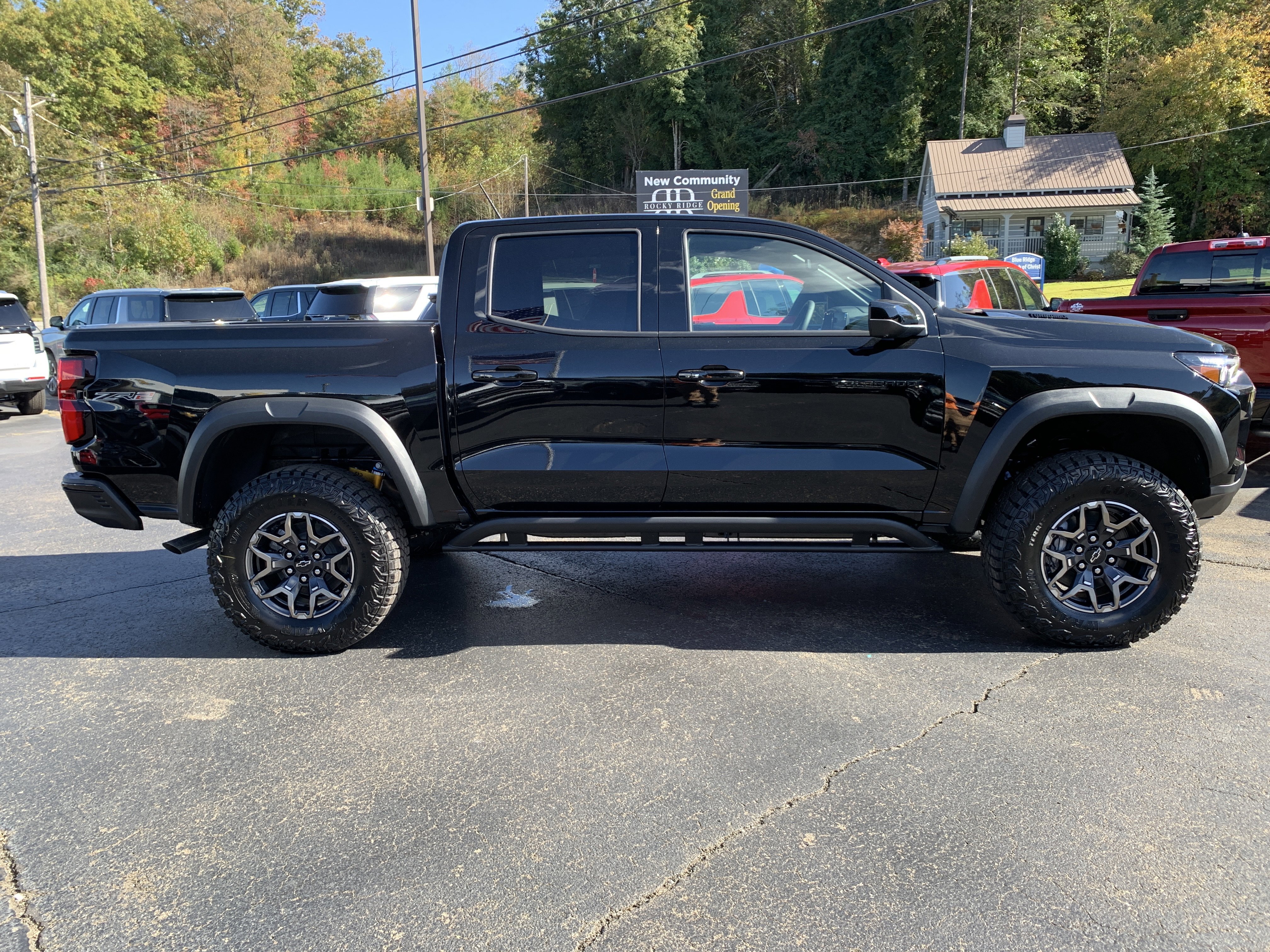 New 2026 Chevrolet Colorado ZR2 w/ Technology Package image 2