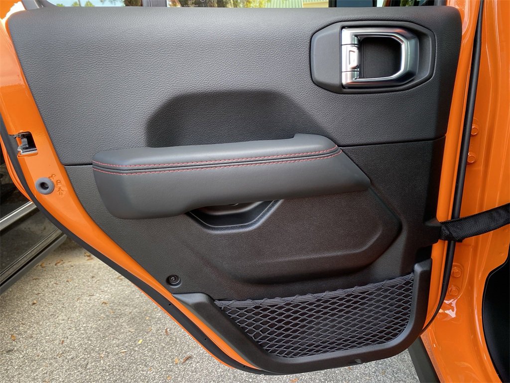 New 2025 Jeep Gladiator Rubicon w/ Safety Group image 28