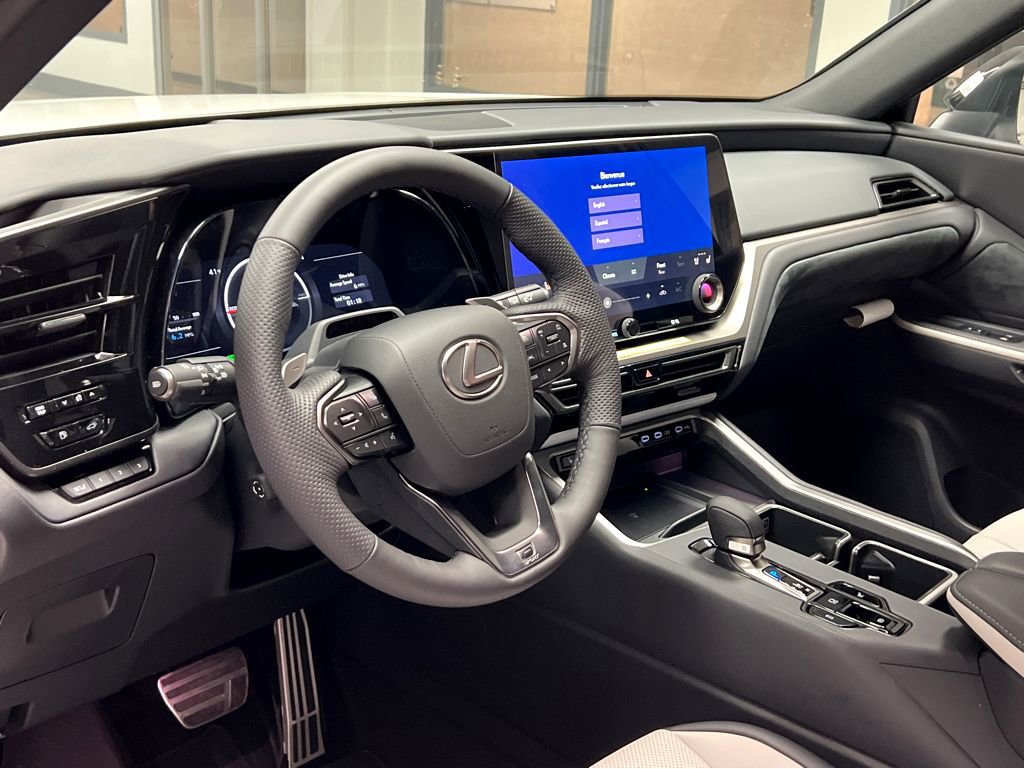 New 2026 Lexus TX 500h AWD w/ Technology Package image 39