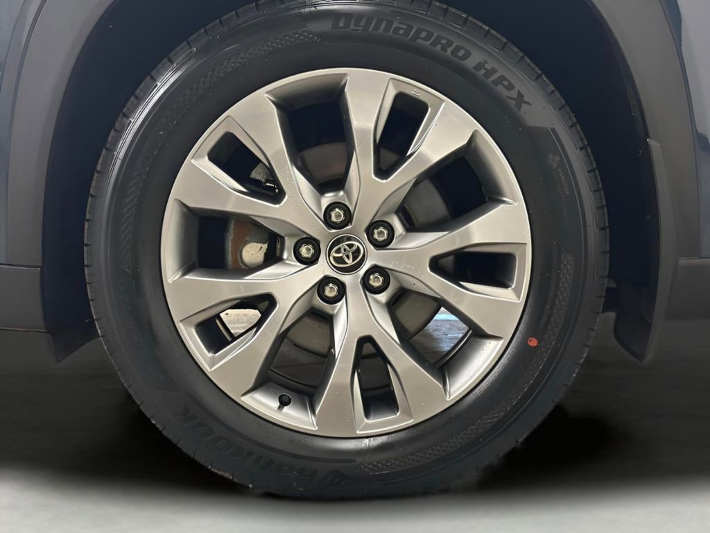 Used 2024 Toyota Grand Highlander XLE image 7