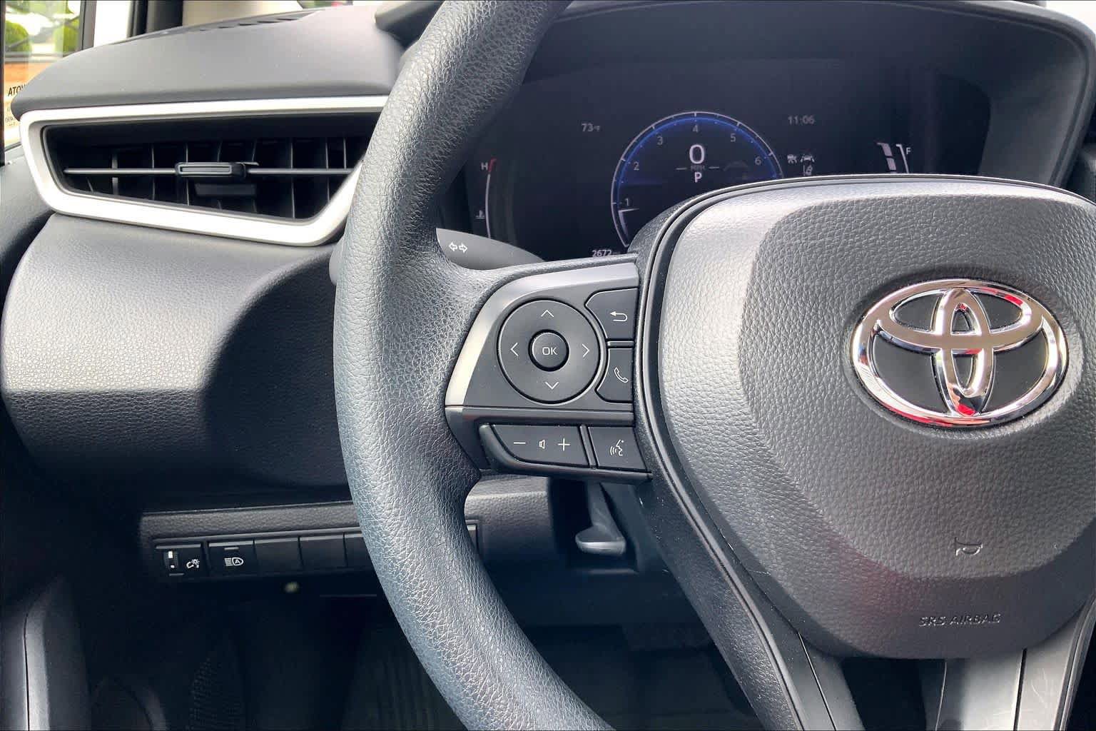 Used 2026 Toyota Corolla LE FWD image 23