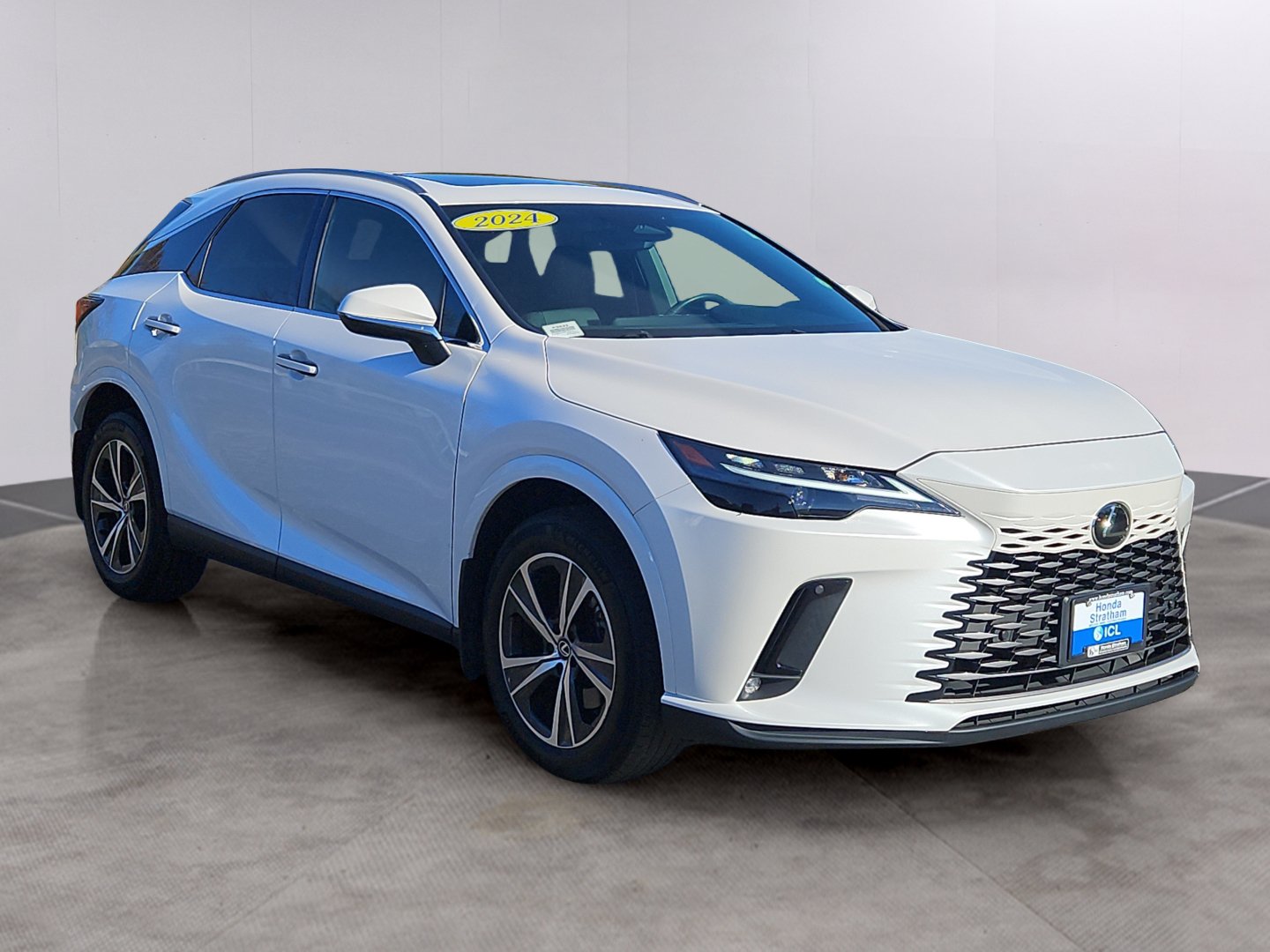 Used 2024 Lexus RX 350 Premium w/ Accessory Package (Z1) AWD/4WD image 31