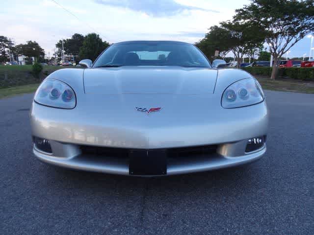 Used 2005 Chevrolet Corvette Coupe w/ Preferred Equipment Group RWD image 5