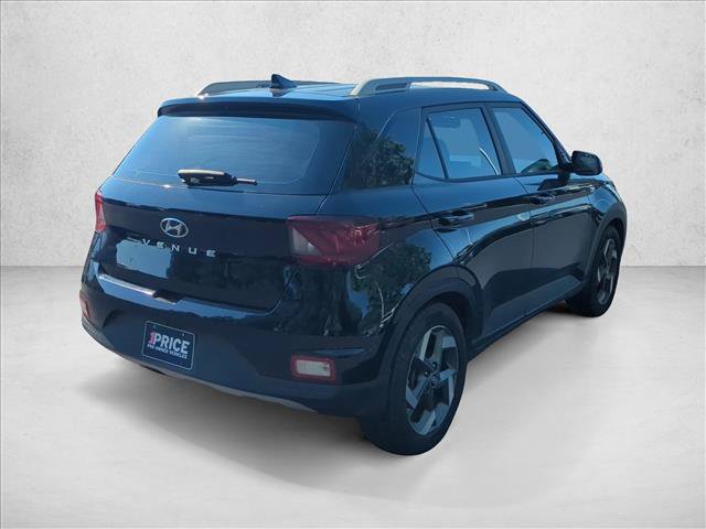 Used 2021 Hyundai Venue SEL w/ Premium Package FWD image 5