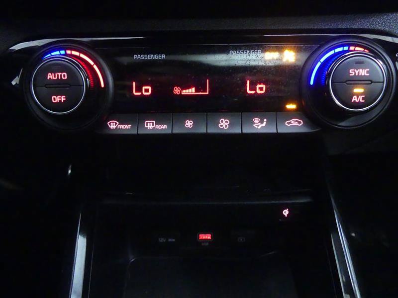Used 2023 Kia Forte GT-Line w/ GT-Line Premium Package FWD image 13