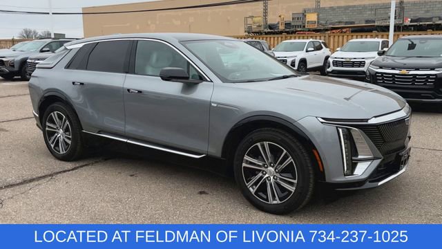 Used 2024 Cadillac Lyriq Luxury image 2