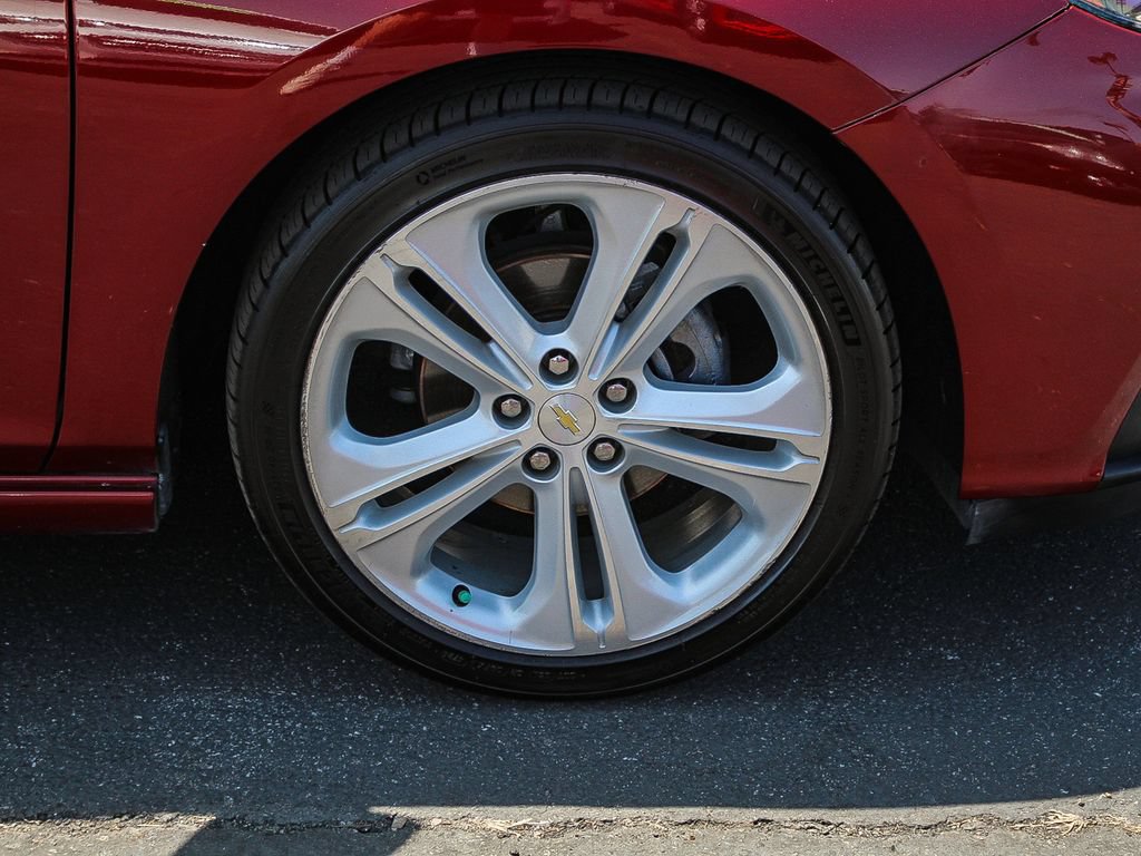 Used 2016 Chevrolet Cruze Premier FWD image 12