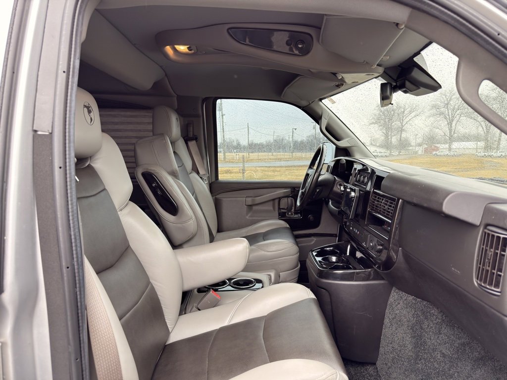 Used 2021 Chevrolet Express 2500 LS w/ Enhanced Convenience Package image 58