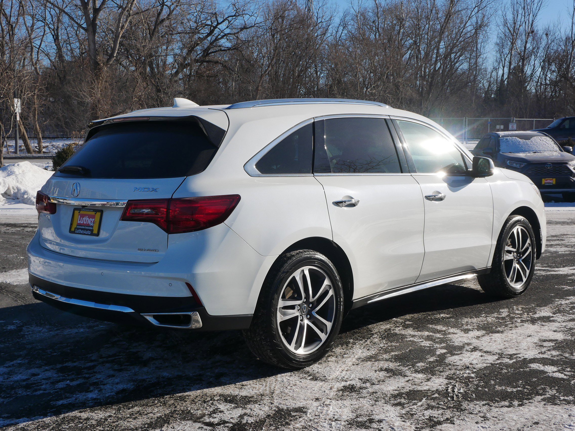Used 2017 Acura MDX SH-AWD w/ Advance Package image 15