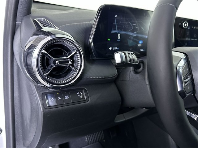 New 2026 Chevrolet Equinox LT image 18