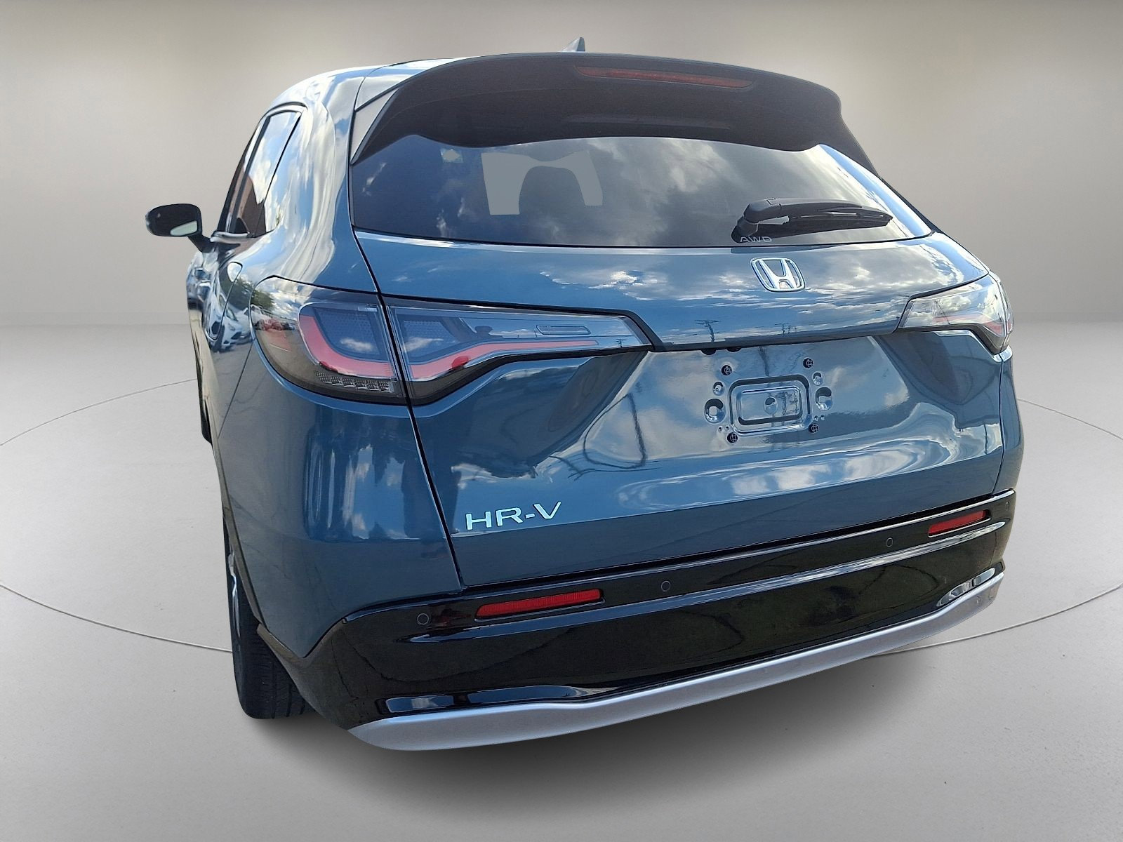Used 2025 Honda HR-V EX-L image 8