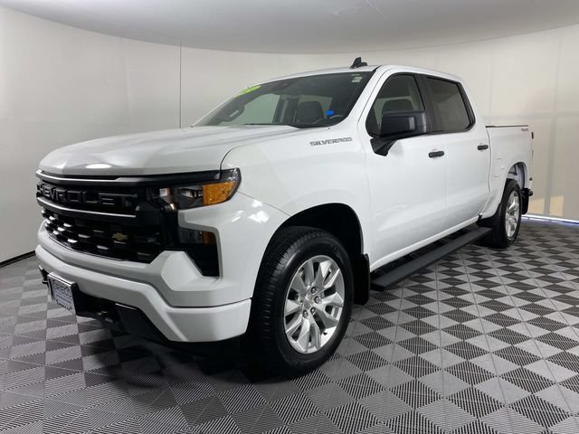 Used 2024 Chevrolet Silverado 1500 Custom AWD/4WD image 4