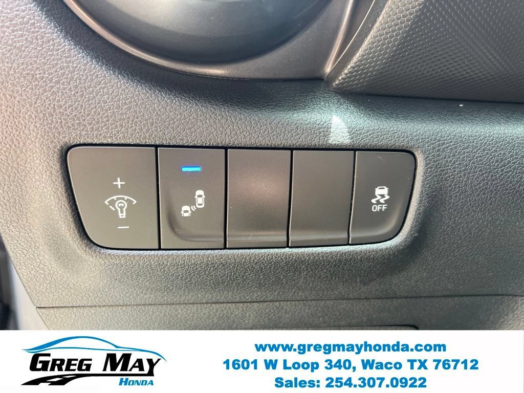 Used 2018 Hyundai Kona SEL AWD/4WD image 23