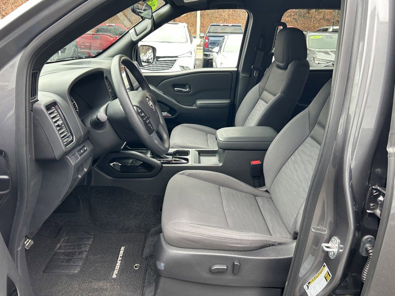 Used 2023 Nissan Frontier SV w/ Midnight Edition Package image 14