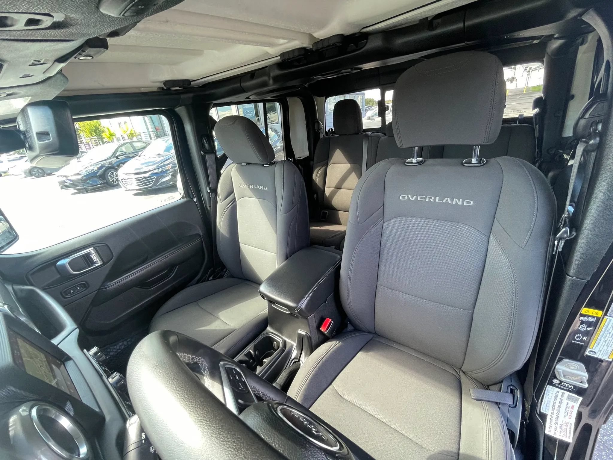 Used 2023 Jeep Gladiator Overland AWD/4WD image 16