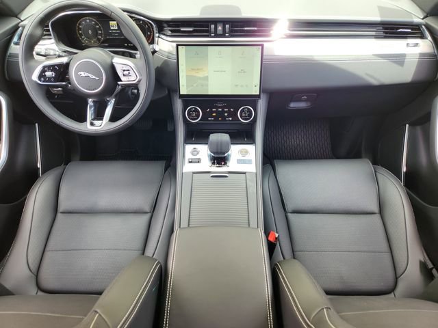 Used 2026 Jaguar F-PACE R-Dynamic S image 20